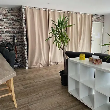 Maison 5 Chambres/11 Personnes * Оданж