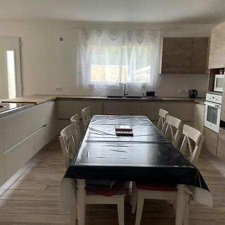 Maison 5 Chambres/11 Personnes Дом отдыха Оданж