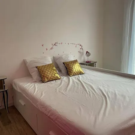 Maison 5 Chambres/11 Personnes Оданж
