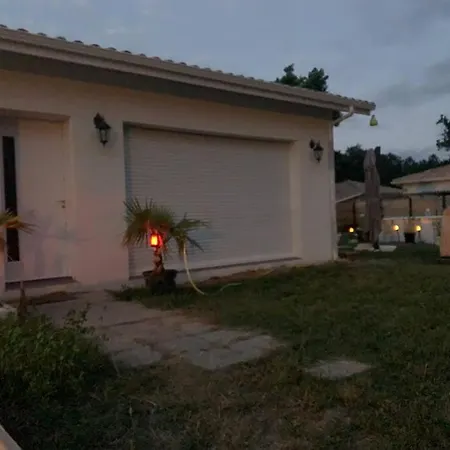 Maison 5 Chambres/11 Personnes Дом отдыха *